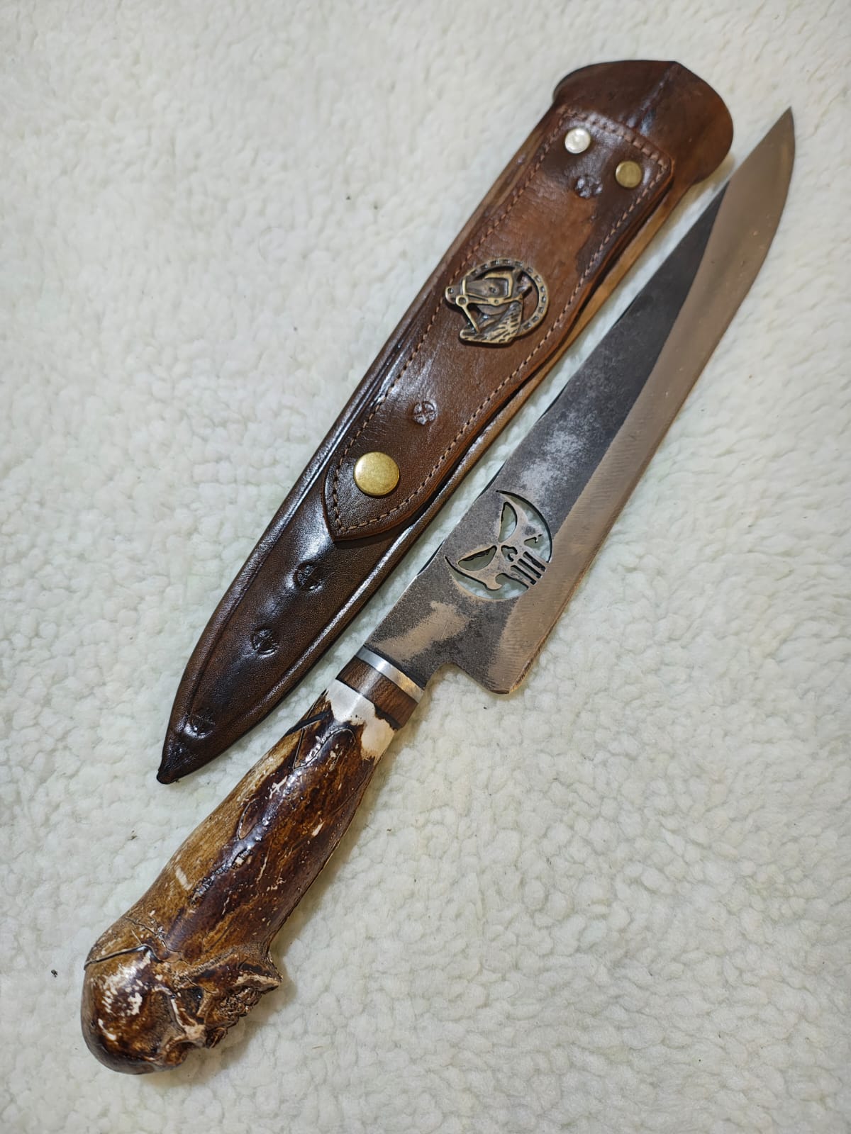 Faca Caveira 9"